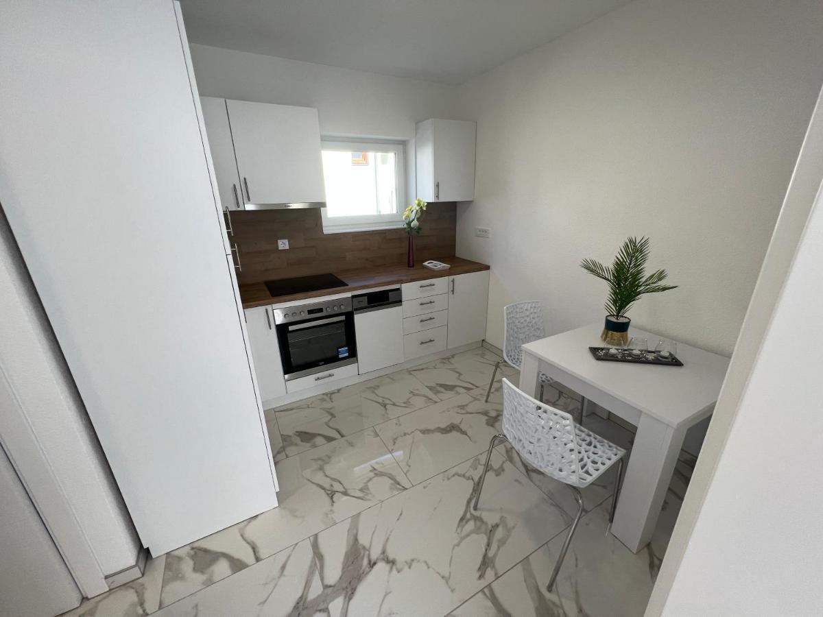 Deluxe Apartment Zara Esterno foto