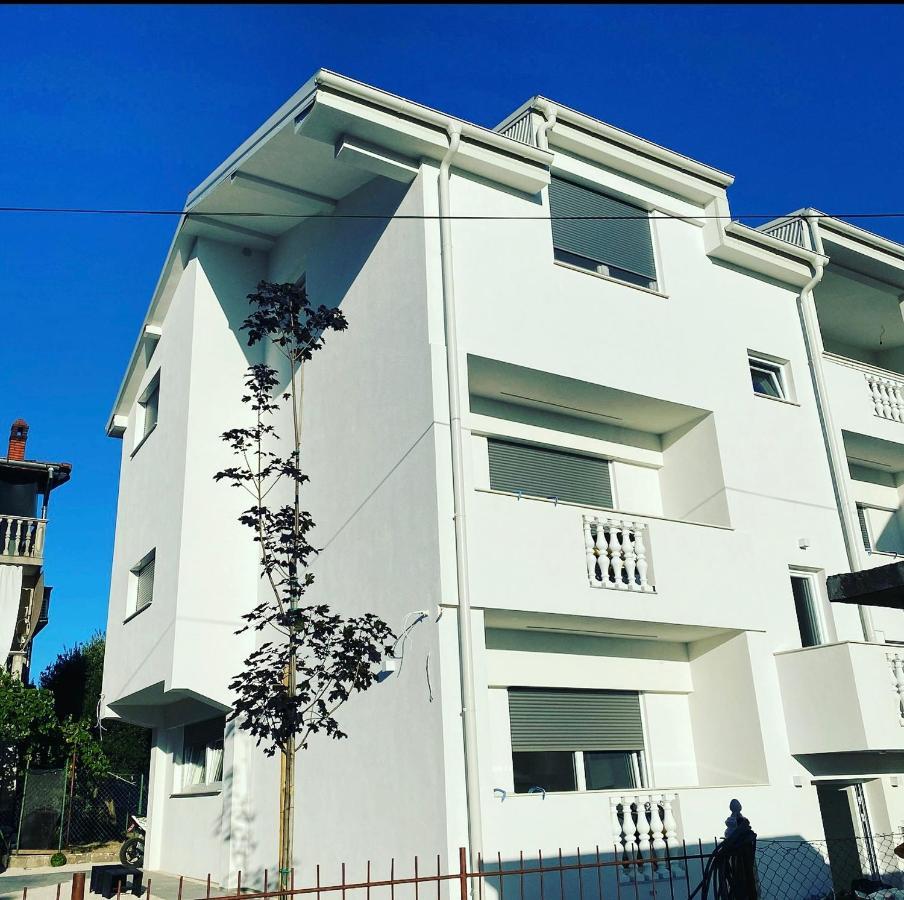 Deluxe Apartment Zara Esterno foto